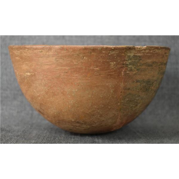 PREHISTORIC POTTERY BOWL