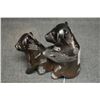 Image 1 : LAKOTA POTTERY SCULPTURE (NICK HALSEY)