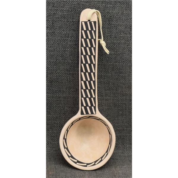 ACOMA POTTERY LADLE (PATRICIO)