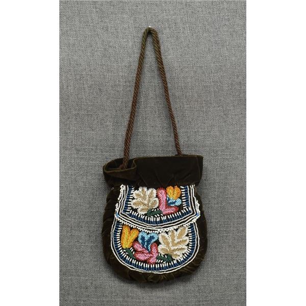 IROQUOIS BEADED BAG