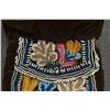Image 6 : IROQUOIS BEADED BAG