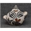 Image 2 : ACOMA POTTERY CANTEEN (L. J.)
