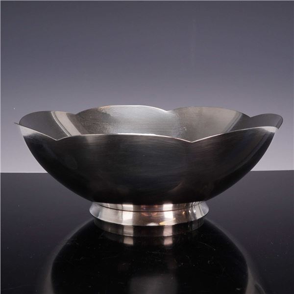 Tiffany & Co Sterling Silver Scalloped Rim Bowl