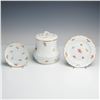 Image 1 : 3pc Meissen Scattered Flowers Pattern Porcelain Dishes