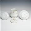 Image 2 : 3pc Meissen Scattered Flowers Pattern Porcelain Dishes