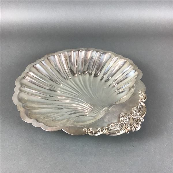 Wallace Baroque Silverplate Shell Form Dish
