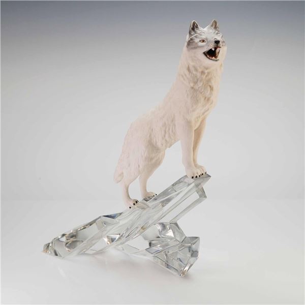 Goebel for Franklin Mint Call of the Wild Wolf Figurine