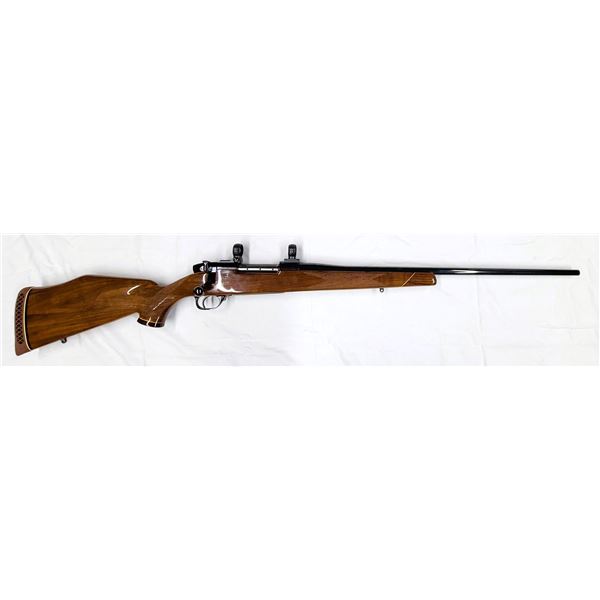 Weatherby Mark V Bolt Action Rifle 300 Weatherby Magnum - Made in Japan