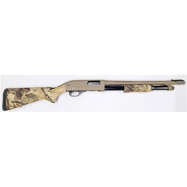 Winchester SXP Defender 12 ga Pump Shotgun FDE & Camo