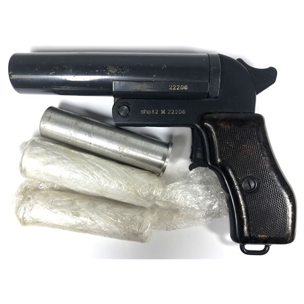Czech 44 she 82 Flare Pistol 26.5mm with 3 x 12 ga barrel Inserts