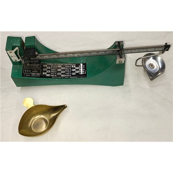 RCBS Scale For Reloading w/ Decanters