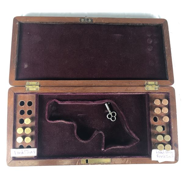Derringer 32 Cal Small Pistol Case w/ Vintage Ammo