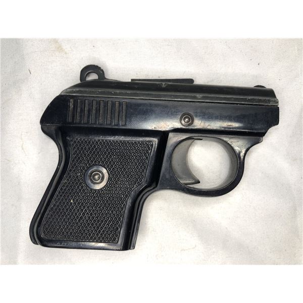 Record MOD A German Blank Pistol - 22 CAL (6 mm)