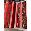 Image 2 : RED METAL TOOL BOX W/ CONTENTS
