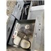 Image 5 : VINTAGE MACHINIST TOOL BOX W/ CONTENTS