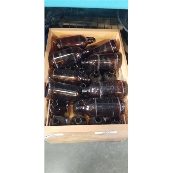 32 VINTAGE STUBBY BOTTLES IN WOOD CRATE