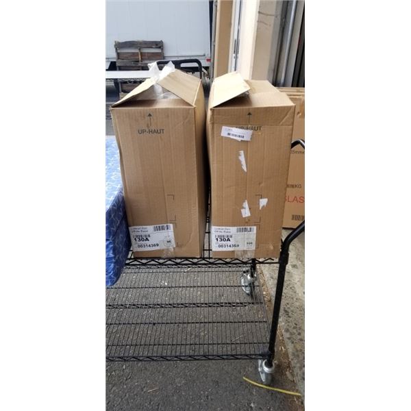 2 CASES OF WHITE FOOD CONTAINERS - NO LIDS