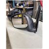 Image 3 : 4 CHEVY TRUCK MIRRORS