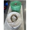 Image 1 : ROLL OF BUBBLE WRAP AND ROLL OF BANDING