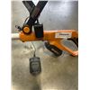 Image 3 : WORX ELECTRIC TRIMMER WITH BATTERY AND CHARGER