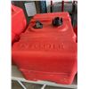 Image 2 : 5 JERRY CANS