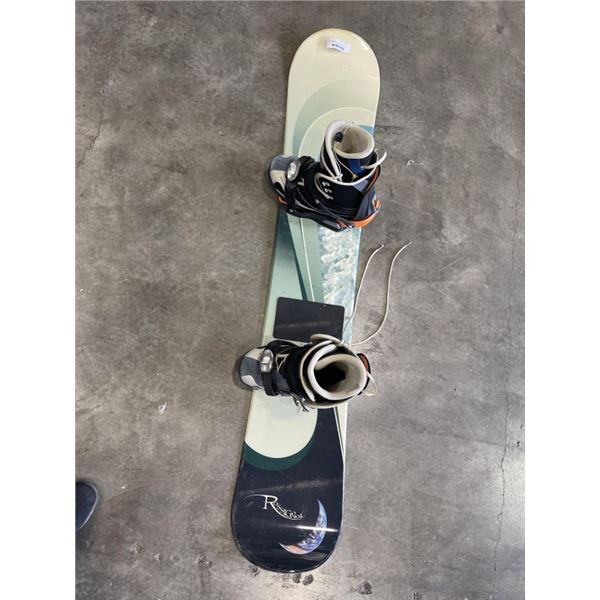 ROSIGNOL STRATO WIDE SNOWBOARD WITH BINDINGS AND BOOTS