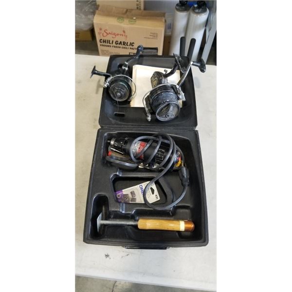 CASED BLACK AND DECKER DREMEL AND 2 FISHING REELS