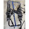 Image 3 : 2 TRUNK MOUNT BIKE CARRIERS