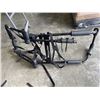 Image 4 : 2 TRUNK MOUNT BIKE CARRIERS