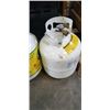 Image 3 : 2 PROPANE  TANKS, 2020 AND 2025 EXHANGE A TANK