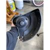 Image 3 : YARDWORKS ELECTRIC BLOWER AND ELECTRIC WEED TRIMMER