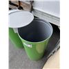 Image 6 : 2 FOODGRADE METAL DRUMS. 200 LITRE CAPACITY EACH