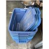 Image 3 : 6 BLUE TOTES W/ SOME LIDS