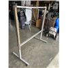 Image 2 : METAL UTILITY RACK