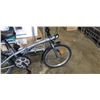 Image 3 : BLUE BIKE