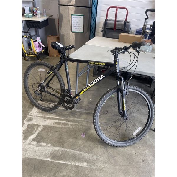 BLACK DIADORA BIKE