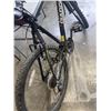 Image 4 : BLACK DIADORA BIKE