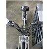 Image 4 : WHITE ISINWHEEL BIKE