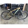 Image 1 : GREEN DEVINA BIKE