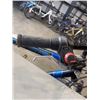 Image 2 : BLUE/ BLACK TRIUMPH BIKE