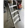Image 4 : 4FT  A-FRAME LADDER
