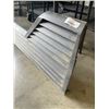 Image 4 : 5TH WHEEL LOUVERED TAILGATE