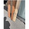 Image 6 : 5 HEAT TREATED FACTORY STAMPED CEDAR 2x4 BOARDS AND BUNDLE OF HEMLOCK 1x2 BOARDS