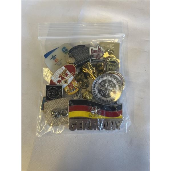 BAG OF VINTAGE COLLECTOR PINS