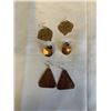 Image 2 : 3 PAIRS OF VINTAGE COPPER EARRINGS AND ONE OPEN CUFF BANGLE