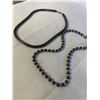 Image 3 : 2 BLACK ALASKAN DIAMONDS BEADS NECKLACE AND ONE BRACELET