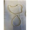 Image 2 : 2 HAWAIIAN PUKA SHELL SURFER NECKLACES AND ONE ANKLET