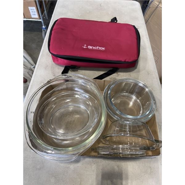 ASSORTED ANCHOR HOCKING AND PYREX BAKING DISHES