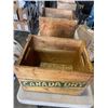 Image 1 : 2 VINTAGE SODA CRATES - CANADA DRY AND 7UP