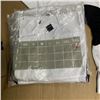 Image 2 : BOX OF 9 NEW PERFORATED MESH HOCKEY JERSEYS SIZE 3XL